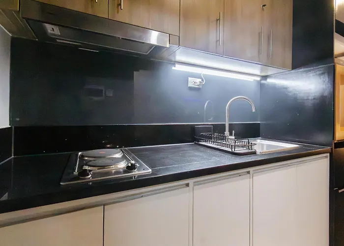 Square Space Mnl Fame Residences King-bed Free Parking 4*
